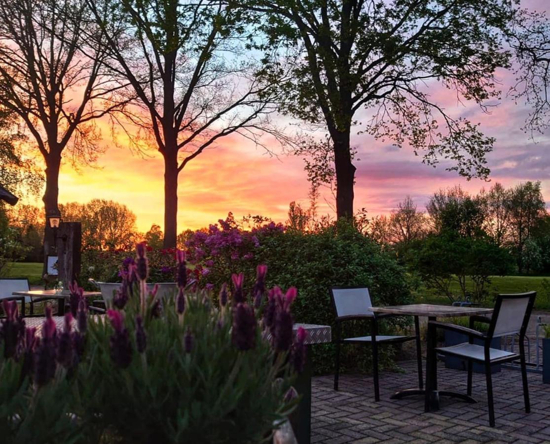 Hotel Martensplek Tiendeveen ภายนอก รูปภาพ