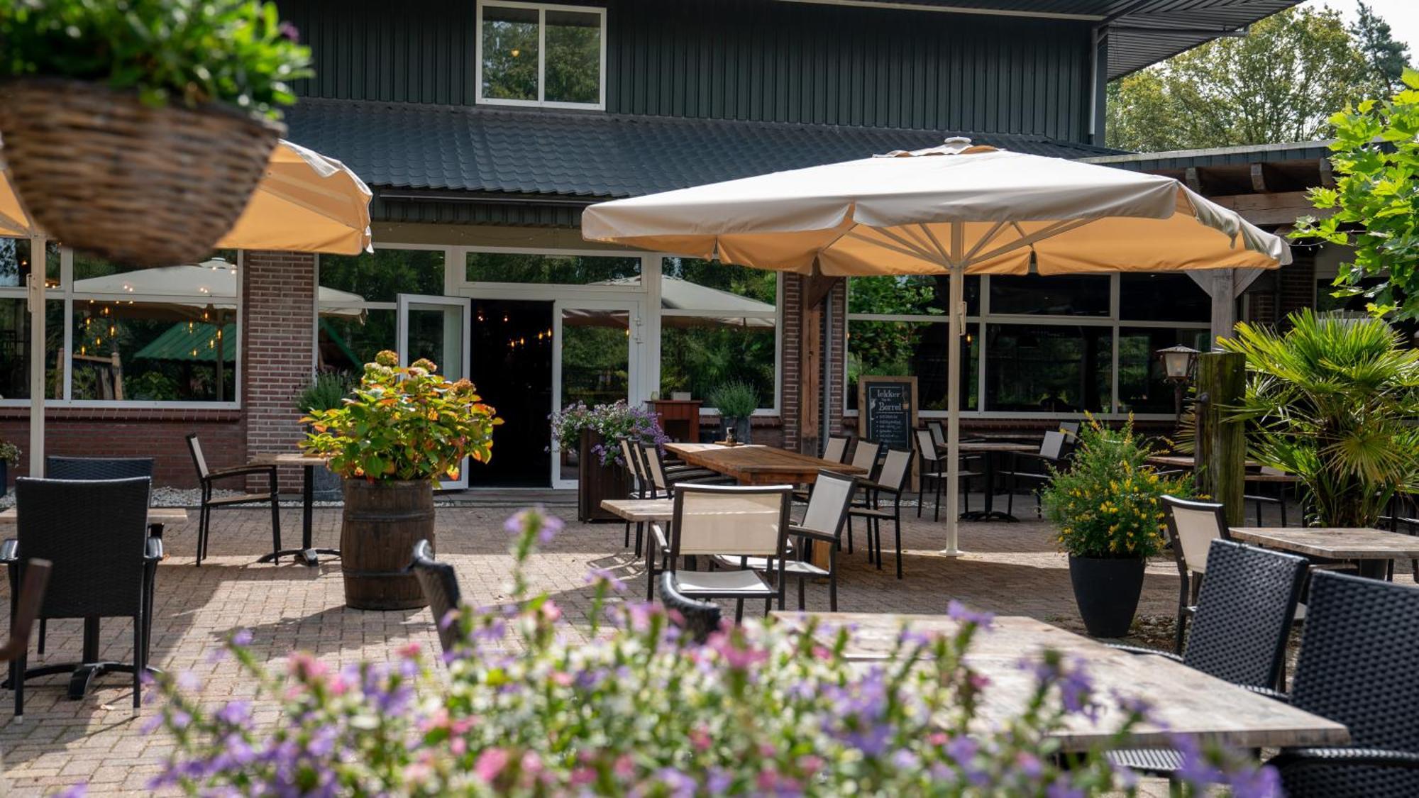 Hotel Martensplek Tiendeveen ภายนอก รูปภาพ